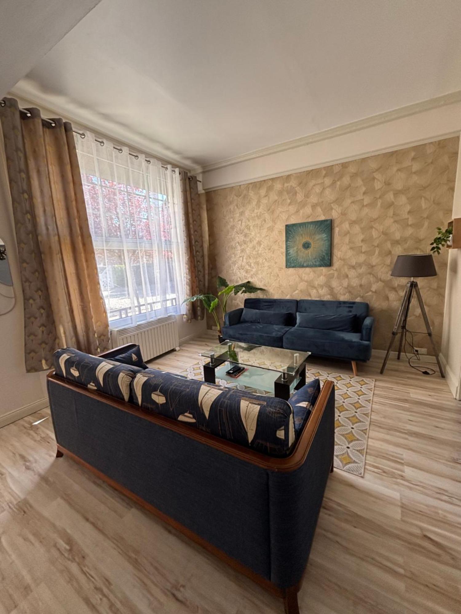 Appartement Elegant Au Coeur De กาบูร์ก ภายนอก รูปภาพ